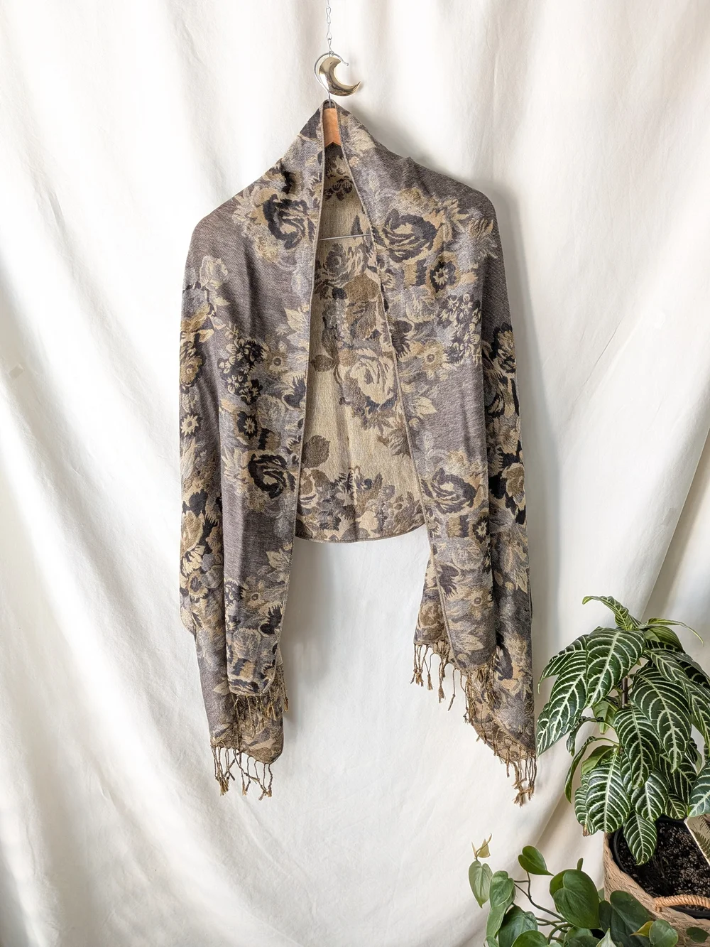 Floral Jacquard Fringe Wrap Scarf in Taupe and Black